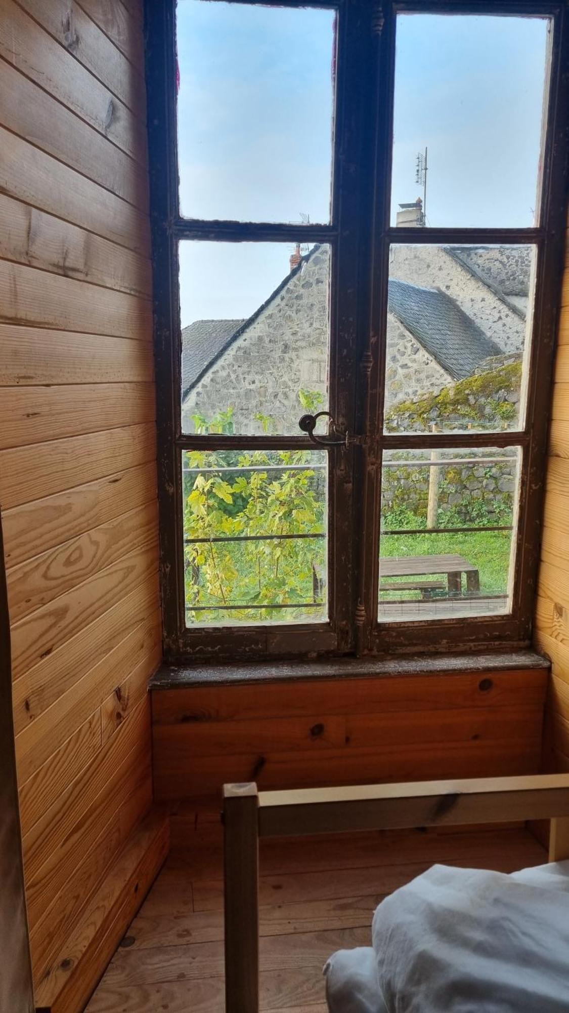 Relais Des Castors Bed & Breakfast Murat  Exterior photo